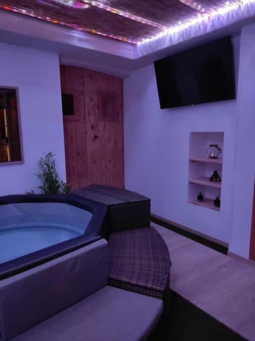 Nuit Romantique Avec Spa Privatif Meilhaud 외부 사진